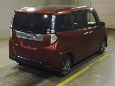 Toyota TANK
