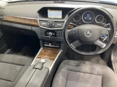 Mercedes-Benz E CLASS WAGON