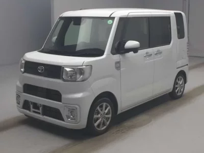 Toyota PIXIS MEGA