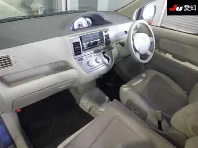 Toyota RAUM