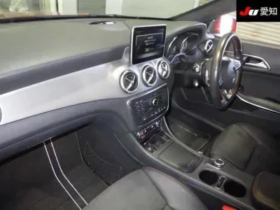 Mercedes-Benz CLA CLASS