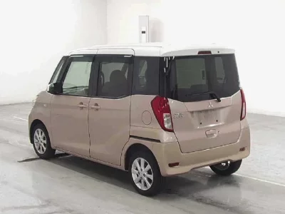 Mitsubishi EK SPACE