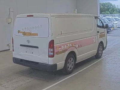 Toyota HIACE VAN