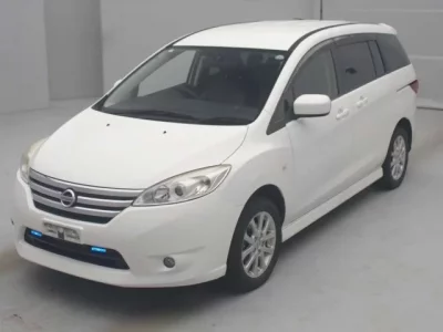 Nissan LAFESTA