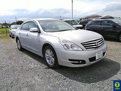 Nissan TEANA