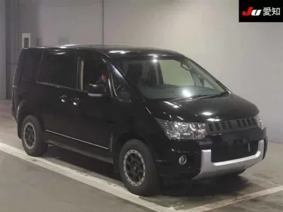 Mitsubishi DELICA D5