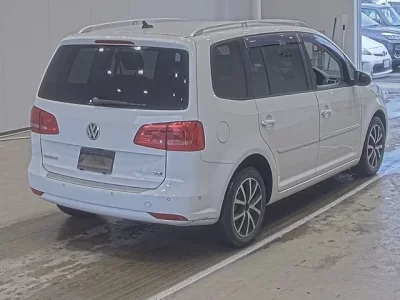 Volkswagen GOLF TOURAN