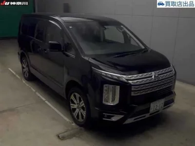 Mitsubishi DELICA D5