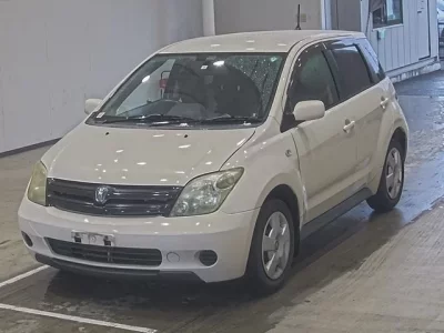 Toyota IST