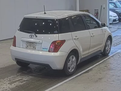 Toyota IST