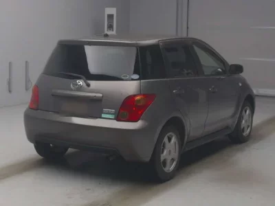 Toyota IST