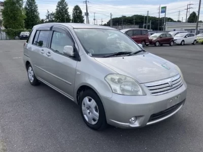 Toyota RAUM