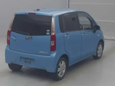 Subaru STELLA