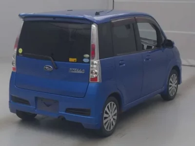 Subaru STELLA