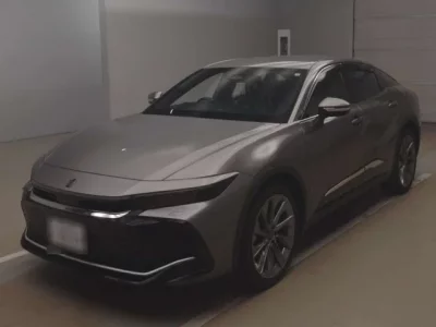 Toyota CROWN CROSSOVER