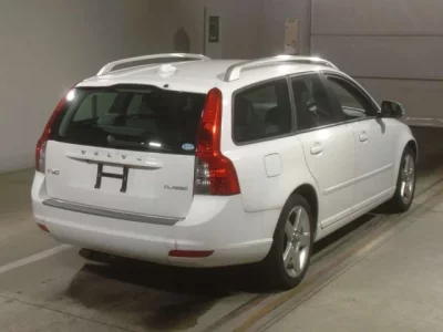 Volvo V50