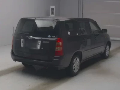 Toyota SUCCEED