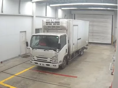 Isuzu ELF