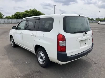 Toyota SUCCEED