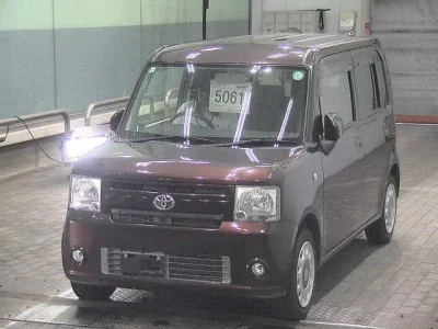 Toyota PIXIS SPACE
