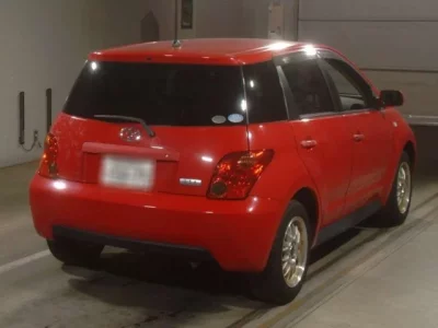 Toyota IST