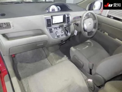 Toyota RAUM