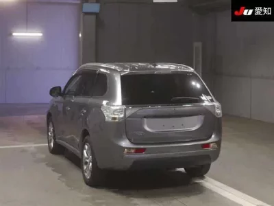 Mitsubishi OUTLANDER PHEV