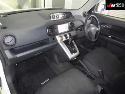 Toyota COROLLA RUMION