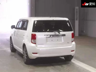 Toyota COROLLA RUMION