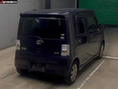Toyota PIXIS SPACE