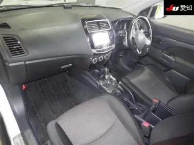 Mitsubishi RVR