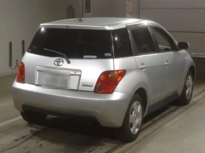 Toyota IST