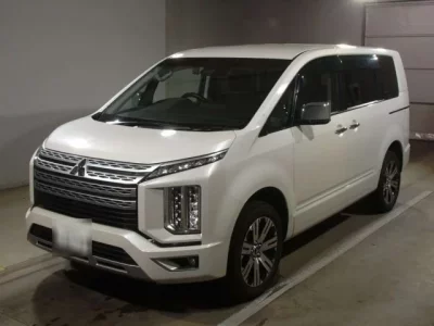 Mitsubishi DELICA D5