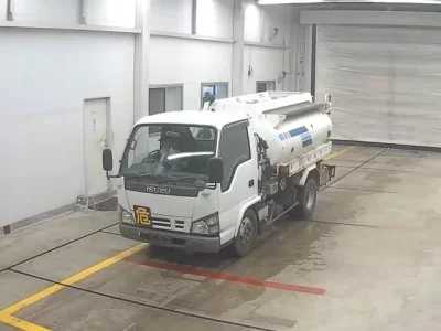Isuzu ELF