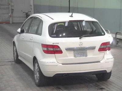 Mercedes-Benz B CLASS