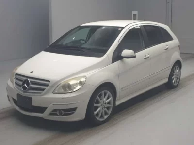 Mercedes-Benz B CLASS