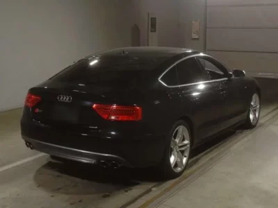 Audi S5