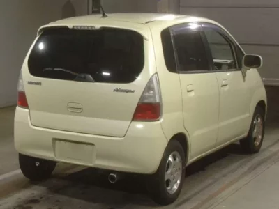 Suzuki MRWAGON