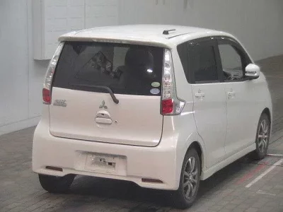 Mitsubishi EK CUSTOM