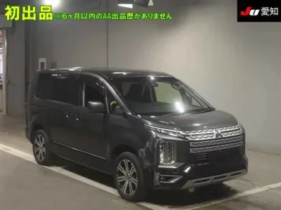 Mitsubishi DELICA D5