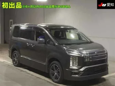 Mitsubishi DELICA D5