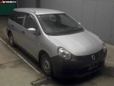 Nissan AD