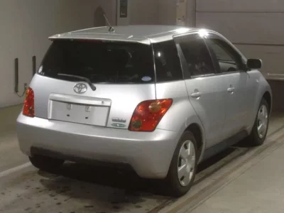 Toyota IST