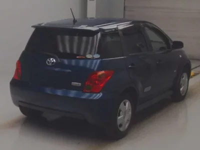 Toyota IST