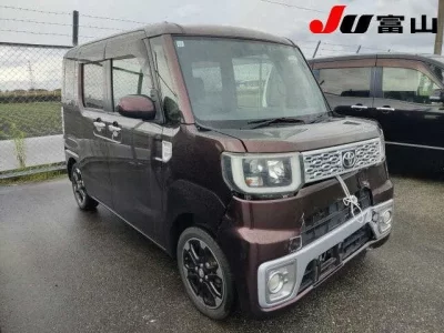 Toyota PIXIS MEGA