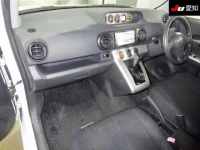 Toyota COROLLA RUMION