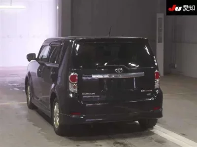 Toyota COROLLA RUMION