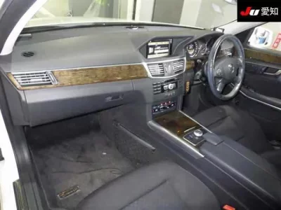 Mercedes-Benz E CLASS WAGON