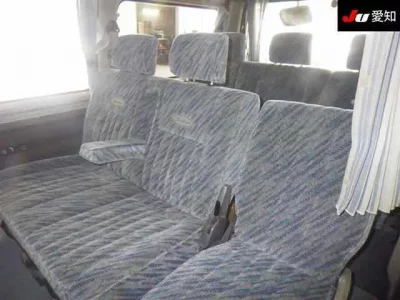 Mitsubishi DELICA WAGON