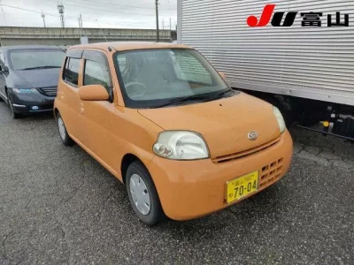 Daihatsu Esse